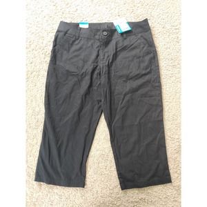 (V) New Columbia Women capri pants modern classic sz 10